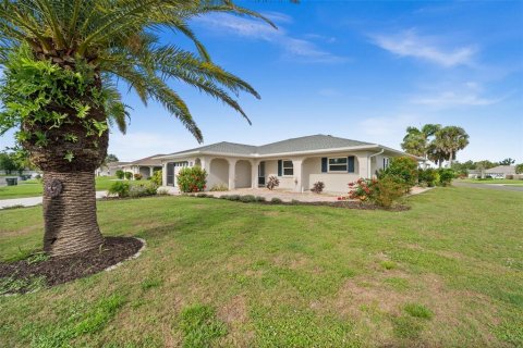 Villa ou maison à louer à Englewood, Floride: 3 chambres, 151.15 m2 № 1789591 - photo 2
