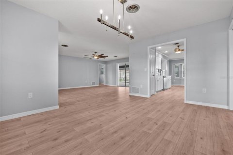 Villa ou maison à louer à Englewood, Floride: 3 chambres, 151.15 m2 № 1789591 - photo 16