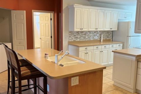 Townhouse in Bradenton, Florida 2 bedrooms, 127.09 sq.m. № 2222519 - photo 4