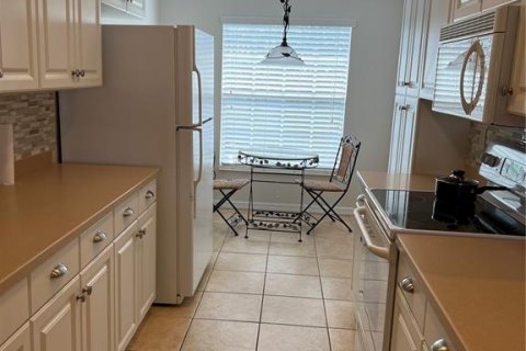 Townhouse in Bradenton, Florida 2 bedrooms, 127.09 sq.m. № 2222519 - photo 6