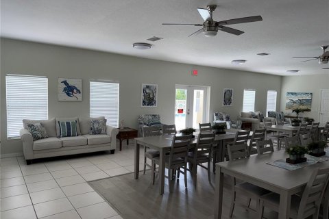 Townhouse in Bradenton, Florida 2 bedrooms, 127.09 sq.m. № 2222519 - photo 21