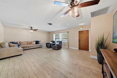 Villa ou maison à vendre à Saint Petersburg, Floride: 3 chambres, 163.04 m2 № 2398718 - photo 13
