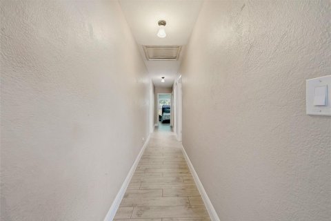 Villa ou maison à vendre à Saint Petersburg, Floride: 3 chambres, 163.04 m2 № 2398718 - photo 10