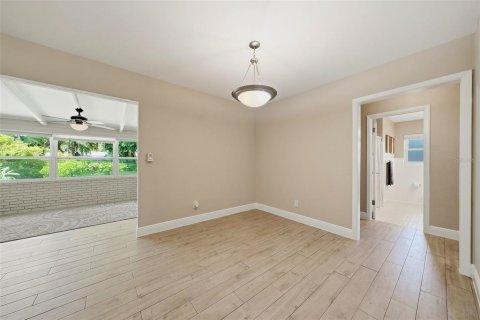 Villa ou maison à vendre à Saint Petersburg, Floride: 3 chambres, 163.04 m2 № 2398718 - photo 24