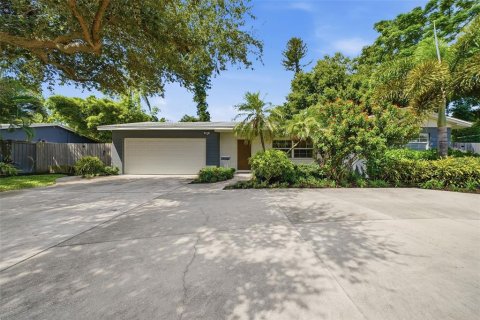 Villa ou maison à vendre à Saint Petersburg, Floride: 3 chambres, 163.04 m2 № 2398718 - photo 4