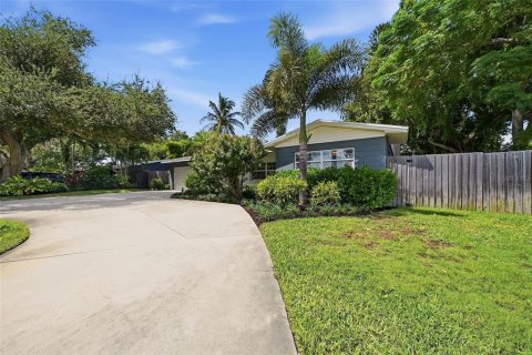 Villa ou maison à vendre à Saint Petersburg, Floride: 3 chambres, 163.04 m2 № 2398718 - photo 5