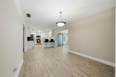 Villa ou maison à vendre à Saint Petersburg, Floride: 3 chambres, 163.04 m2 № 2398718 - photo 23