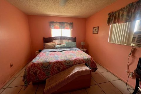 House in Orange City, Florida 2 bedrooms, 102.29 sq.m. № 1882817 - photo 8