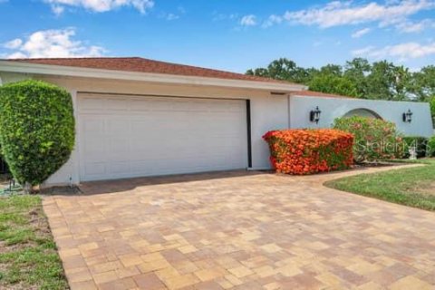 Villa ou maison à vendre à Clearwater, Floride: 4 chambres, 199 m2 № 1835824 - photo 1