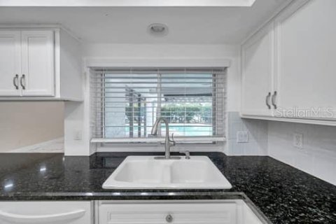 Villa ou maison à vendre à Clearwater, Floride: 4 chambres, 199 m2 № 1835824 - photo 24