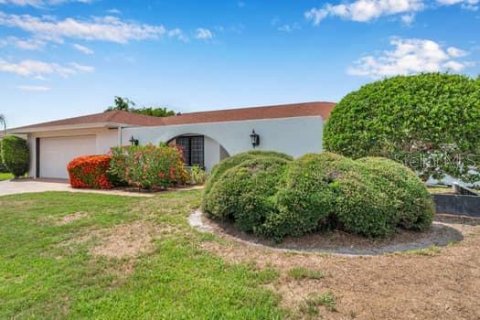 Villa ou maison à vendre à Clearwater, Floride: 4 chambres, 199 m2 № 1835824 - photo 4