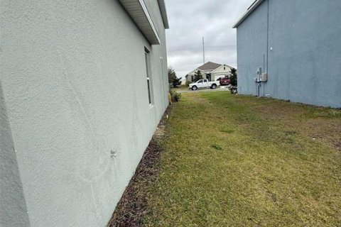 House in Lake Alfred, Florida 4 bedrooms, 257.62 sq.m. № 1567628 - photo 11