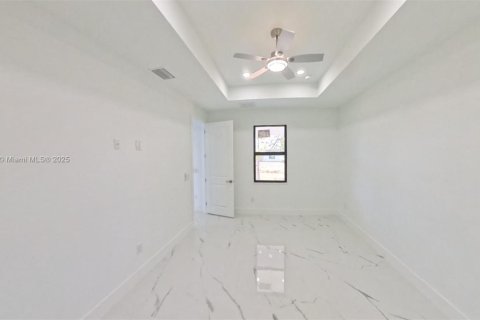 Casa en venta en Lehigh Acres, Florida, 3 dormitorios, 145.11 m2 № 1864432 - foto 19
