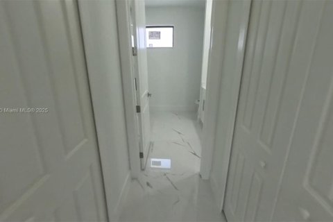 Casa en venta en Lehigh Acres, Florida, 3 dormitorios, 145.11 m2 № 1864432 - foto 20