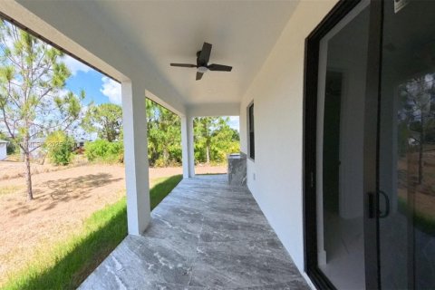 Casa en venta en Lehigh Acres, Florida, 3 dormitorios, 145.11 m2 № 1864432 - foto 16