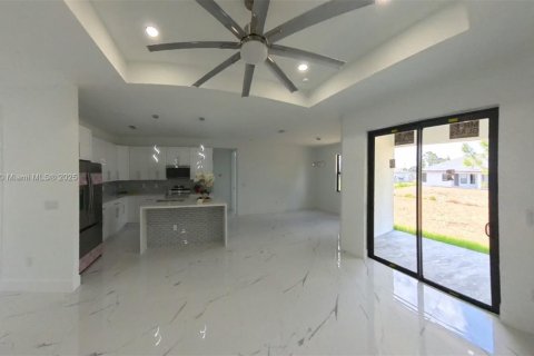 Casa en venta en Lehigh Acres, Florida, 3 dormitorios, 145.11 m2 № 1864432 - foto 13