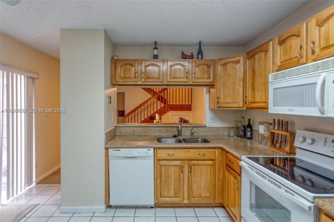 Adosado en alquiler en Cooper City, Florida, 3 dormitorios, 154.78 m2 № 1982294 - foto 12