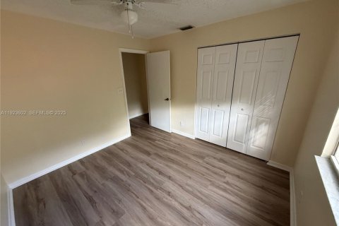 Adosado en alquiler en Cooper City, Florida, 3 dormitorios, 154.78 m2 № 1982294 - foto 30