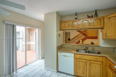 Adosado en alquiler en Cooper City, Florida, 3 dormitorios, 154.78 m2 № 1982294 - foto 11