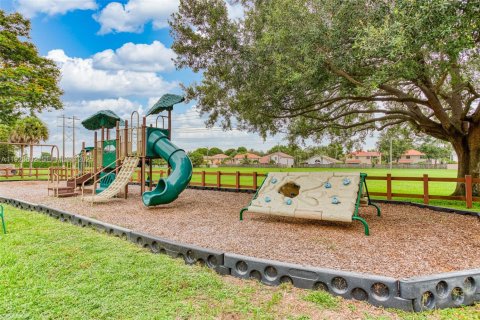 Adosado en alquiler en Cooper City, Florida, 3 dormitorios, 154.78 m2 № 1982294 - foto 21