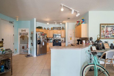 Condo in Davenport, Florida, 3 bedrooms  № 2144990 - photo 9