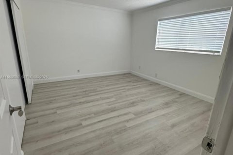 Condominio en alquiler en Hollywood, Florida, 1 dormitorio, 59.46 m2 № 2025351 - foto 22