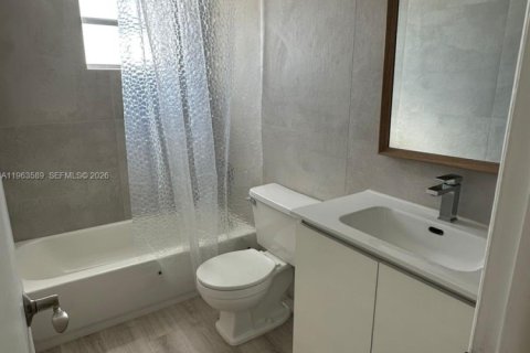 Condominio en alquiler en Hollywood, Florida, 1 dormitorio, 59.46 m2 № 2025351 - foto 29