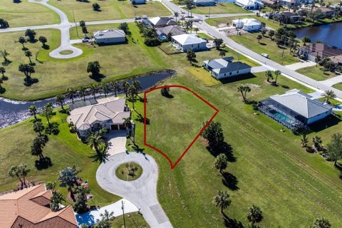 Terreno en venta en Punta Gorda, Florida № 1561683 - foto 1