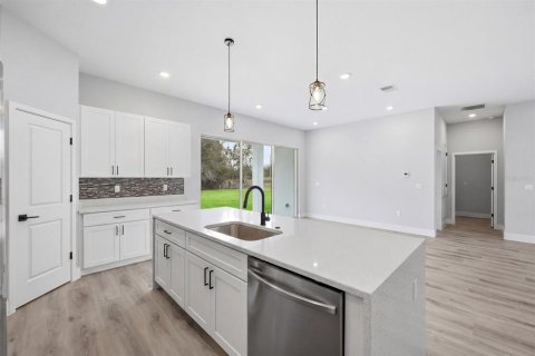 House in Ocala, Florida 4 bedrooms, 167.41 sq.m. № 2117917 - photo 20