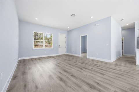 House in Ocala, Florida 4 bedrooms, 167.41 sq.m. № 2117917 - photo 9