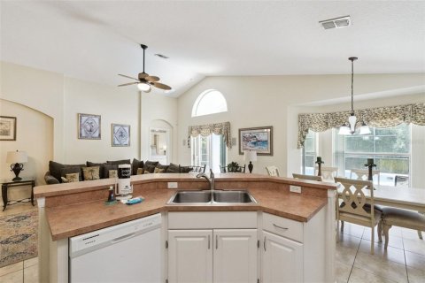 Villa ou maison à vendre à Kissimmee, Floride: 4 chambres, 176.7 m2 № 2219277 - photo 14