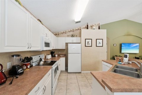 Villa ou maison à vendre à Kissimmee, Floride: 4 chambres, 176.7 m2 № 2219277 - photo 10