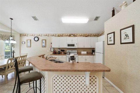 Villa ou maison à vendre à Kissimmee, Floride: 4 chambres, 176.7 m2 № 2219277 - photo 11