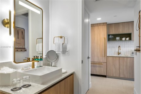 Copropriété à louer à Miami, Floride: 1 chambre, 46.92 m2 № 2270670 - photo 14