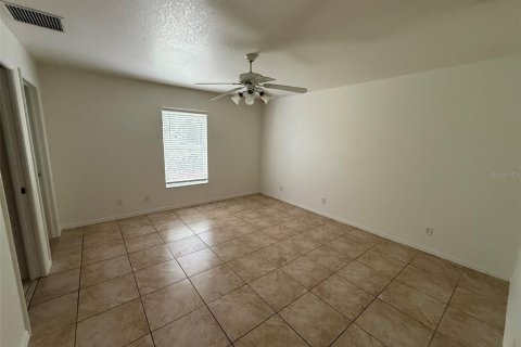 Villa ou maison à louer à North Port, Floride: 3 chambres, 115.29 m2 № 2156576 - photo 9