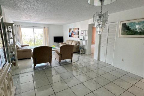 Condo in Sunny Isles Beach, Florida, 1 bedroom  № 1697914 - photo 3