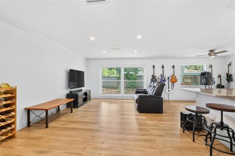 Casa en venta en Clearwater, Florida, 3 dormitorios, 130.81 m2 № 1850022 - foto 3