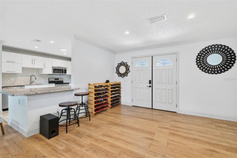 Casa en venta en Clearwater, Florida, 3 dormitorios, 130.81 m2 № 1850022 - foto 5