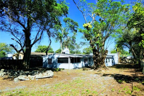 House in Miramar, Florida 4 bedrooms, 192.77 sq.m. № 1836783 - photo 20