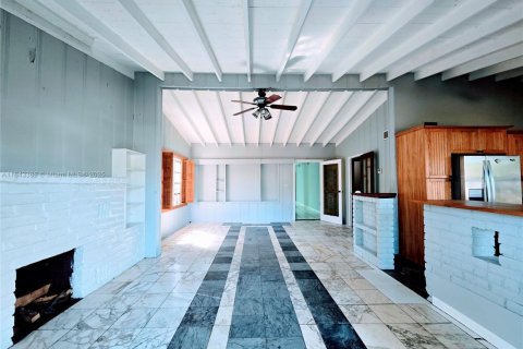 House in Miramar, Florida 4 bedrooms, 192.77 sq.m. № 1836783 - photo 3