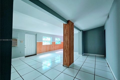 House in Miramar, Florida 4 bedrooms, 192.77 sq.m. № 1836783 - photo 9