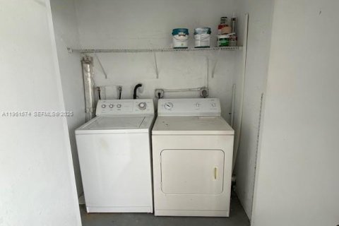 Купить кондоминиум в Катлер-Бей, Флорида 2 спальни, 103.4м2, № 2024301 - фото 17