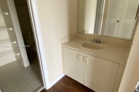 Купить кондоминиум в Катлер-Бей, Флорида 2 спальни, 103.4м2, № 2024301 - фото 12