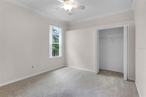 House in Odessa, Florida 4 bedrooms, 222.41 sq.m. № 1744105 - photo 29