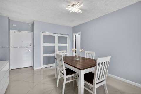 Copropriété à vendre à Sunny Isles Beach, Floride: 1 chambre, 70.79 m2 № 2014051 - photo 18