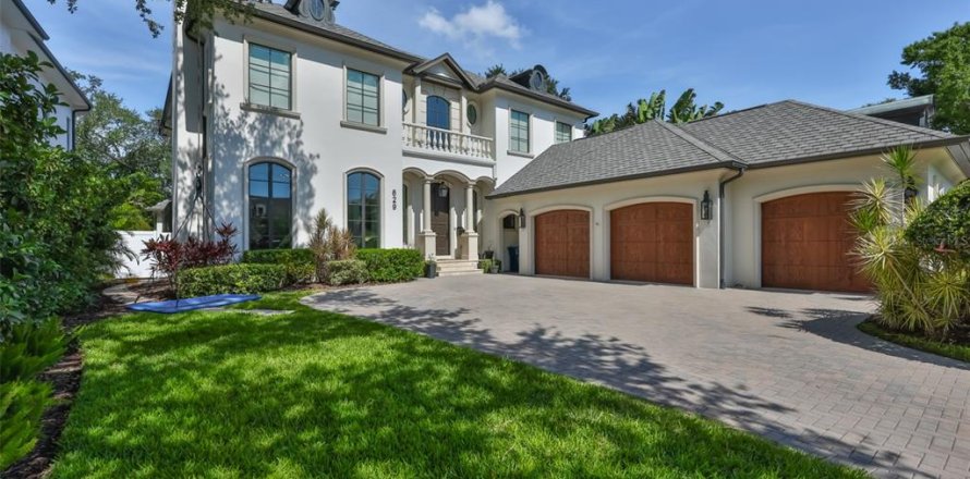 Villa ou maison à Tampa, Floride 6 chambres, 593.92 m2 № 2107530