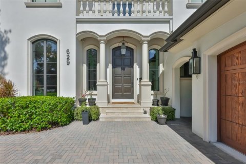 Villa ou maison à louer à Tampa, Floride: 6 chambres, 593.92 m2 № 2107530 - photo 5