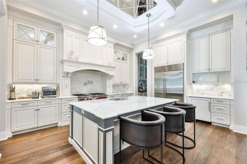 Villa ou maison à louer à Tampa, Floride: 6 chambres, 593.92 m2 № 2107530 - photo 13