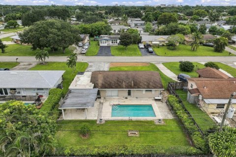 Casa en venta en Palm Beach Gardens, Florida, 3 dormitorios, 99.87 m2 № 2432515 - foto 30