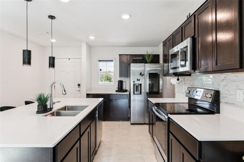 Casa en venta en Kissimmee, Florida, 3 dormitorios, 117.34 m2 № 2210845 - foto 11